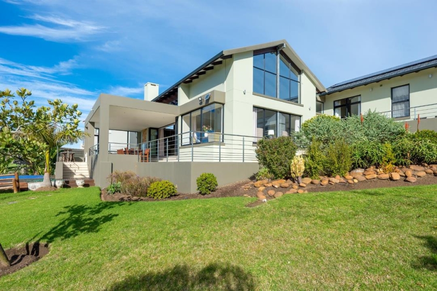 5 Bedroom Property for Sale in Oubaai Western Cape